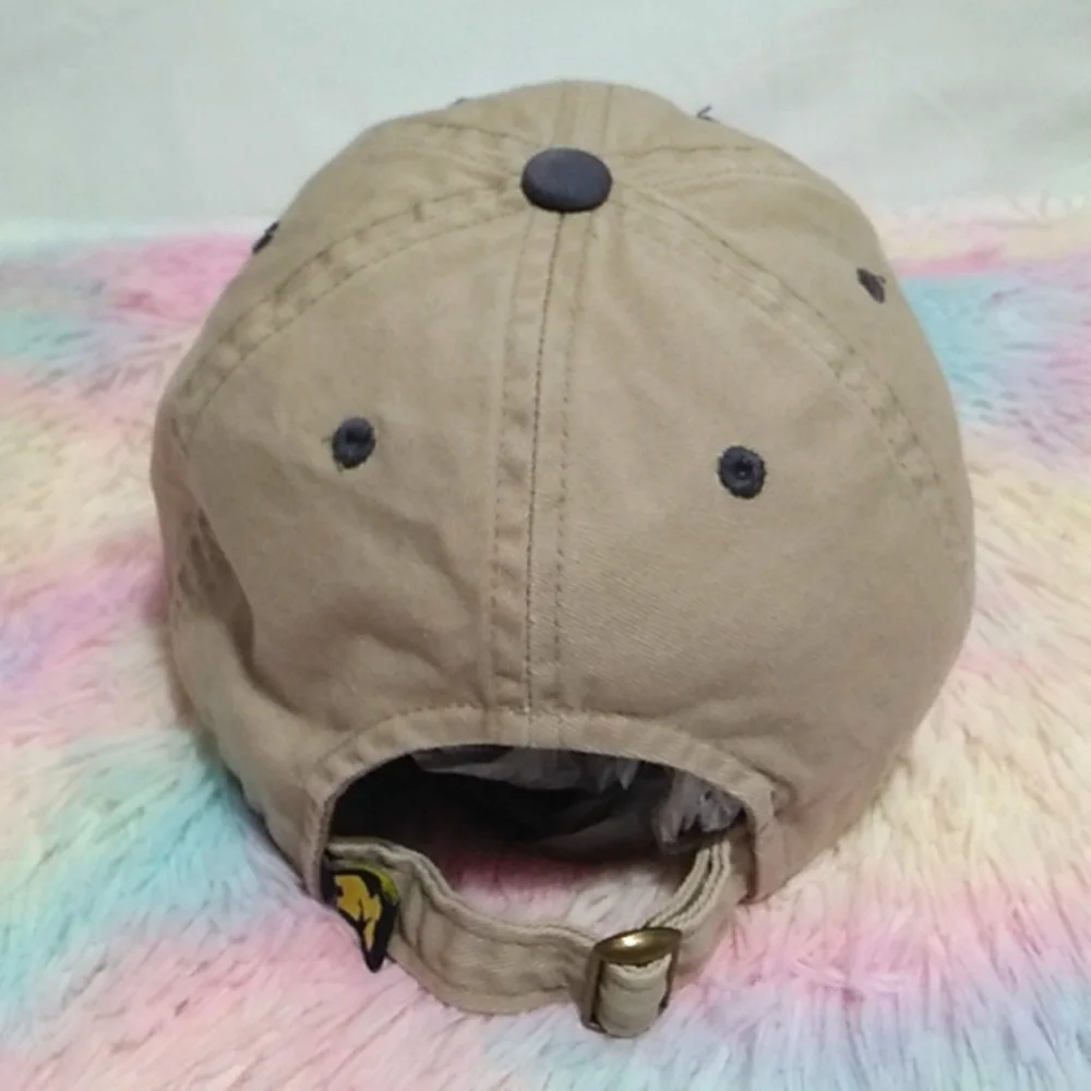Vintage The University Of Michigan Wolverines Adjustable Back Hat UNISEX